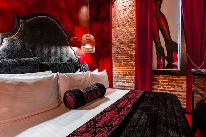 Room 20 of 97