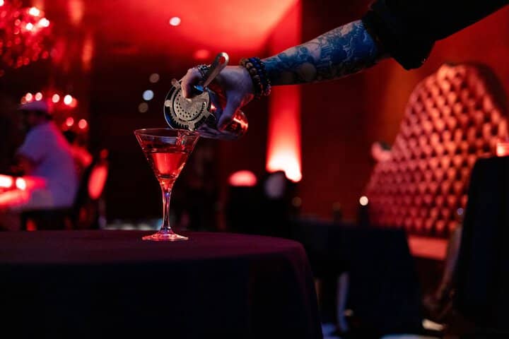 Lounge 79 of 97
